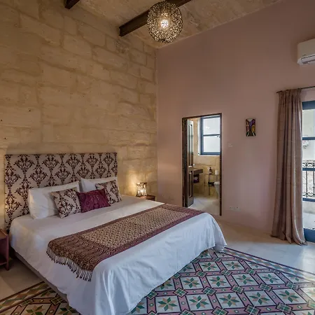 The Stonehouse St. Julian's