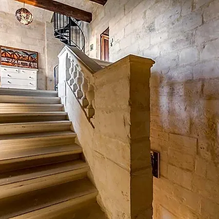 The Stonehouse 4* San Ġiljan