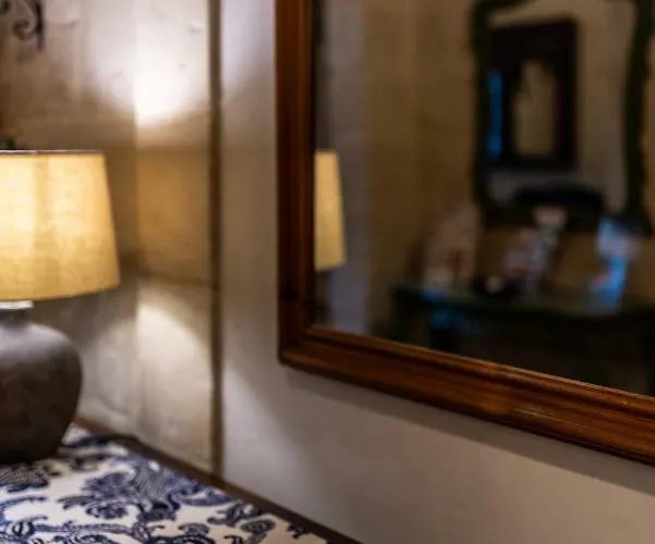 The Stonehouse San Ġiljan